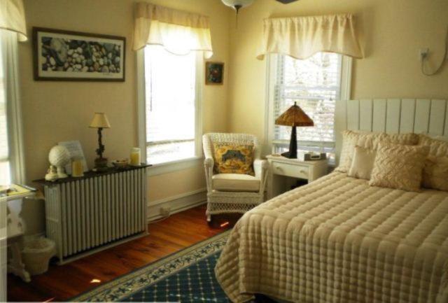 The Stirling House Waterfront Inn 그린포트 외부 사진
